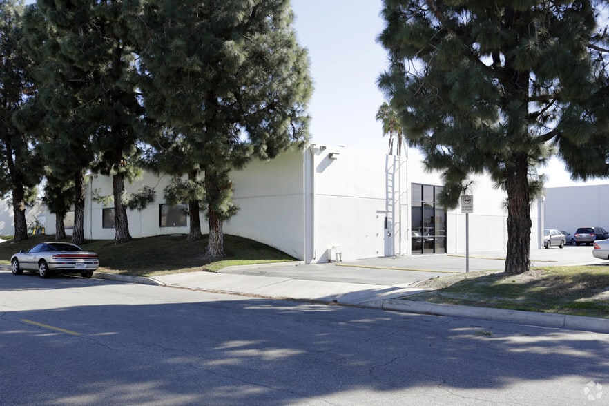 More Photos Of 10703 Progress Way, Cypress Office For Sale