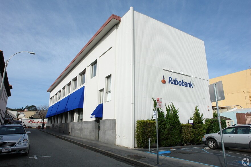 More Photos Of 439 Alvarado St, Monterey Bank For Lease