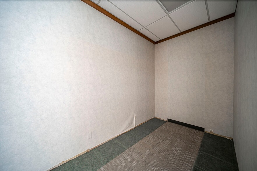 More Photos Of 17899 Colima Rd, City Of Industry Bank For Lease