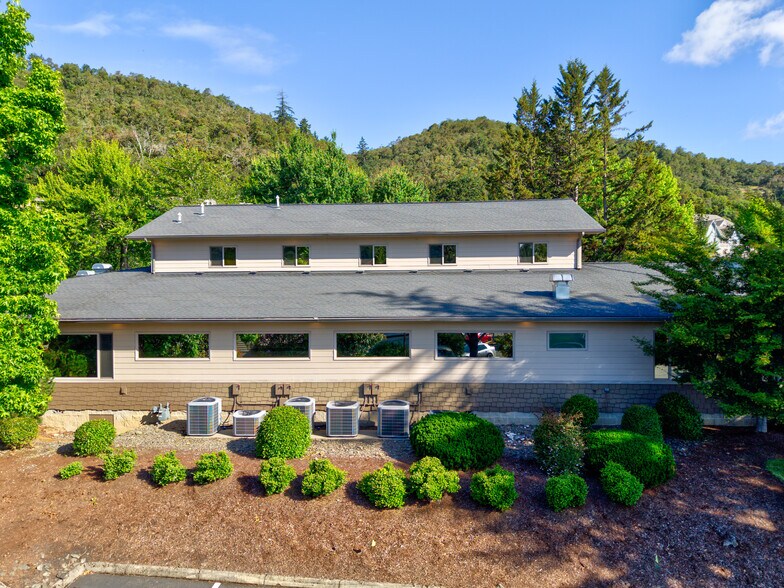 More Photos Of 277 Medical Loop, Roseburg Medical For Lease