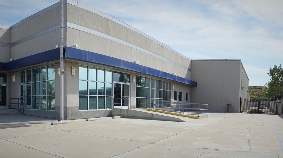 More Photos Of 4608 Rudnick Ct, Bakersfield Auto Dealership For Lease