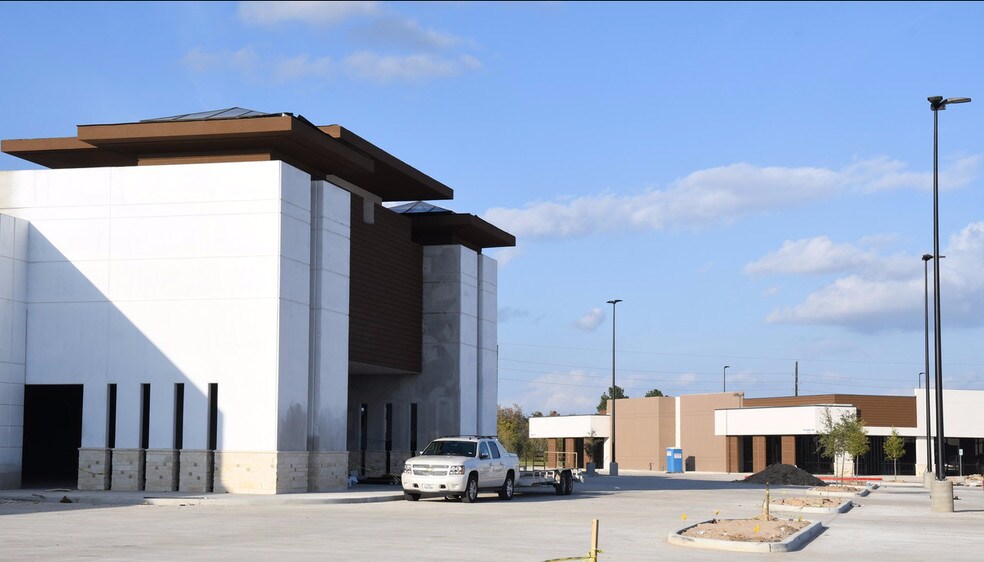 More Photos Of 1227 Grand West Blvd, Katy Coworking Space