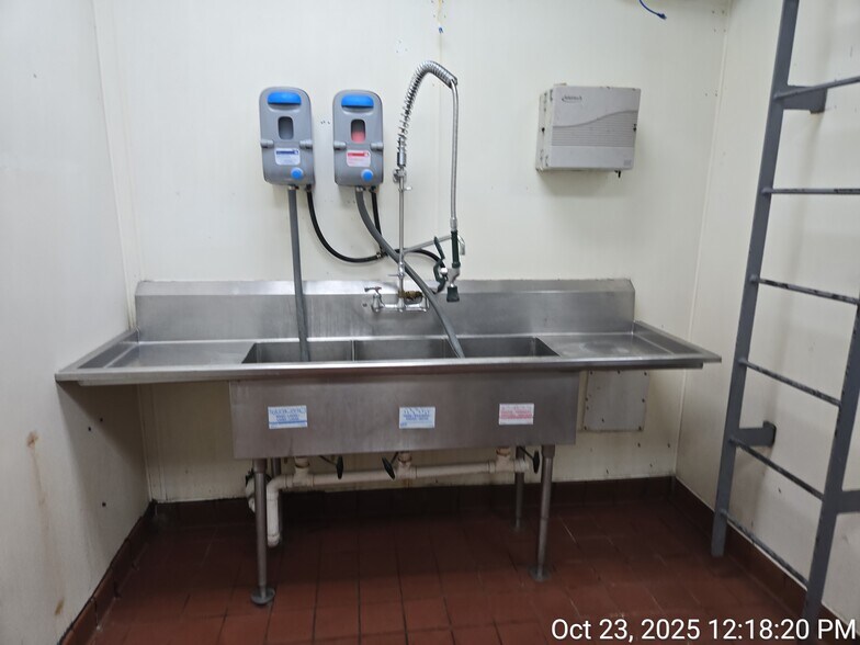 More Photos Of 1101 Gilman Ave, Marietta Fast Food For Lease