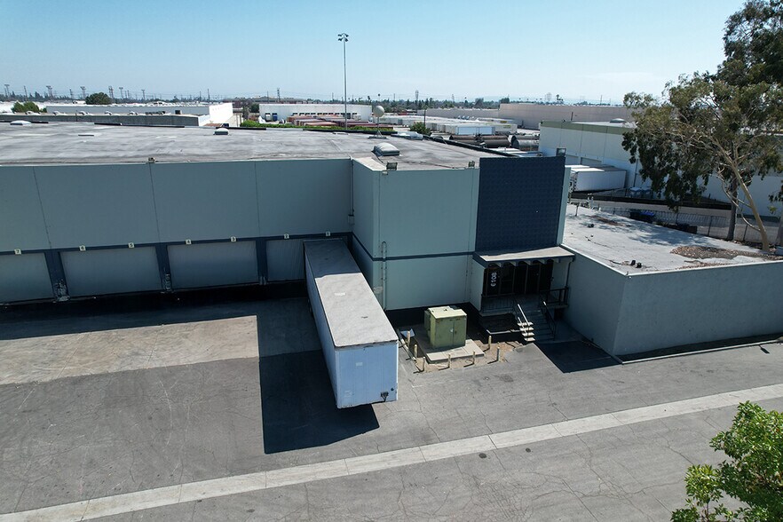 More Photos Of 6120-6140 Peachtree St, Commerce Distribution For Lease