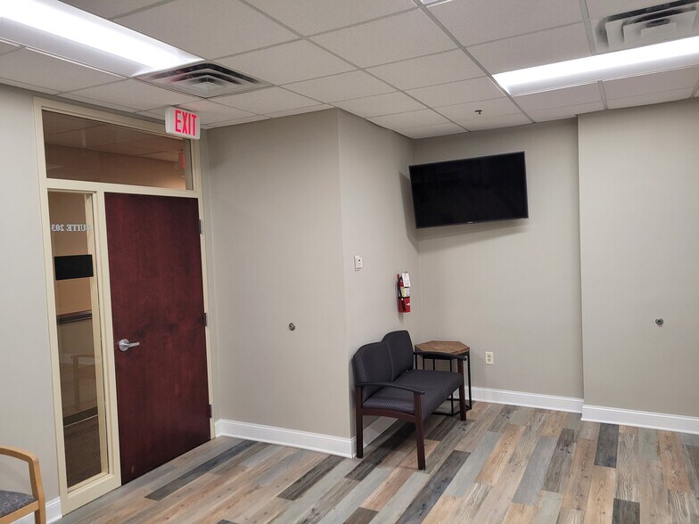 More Photos Of 8840 Calumet Ave, Munster Coworking Space