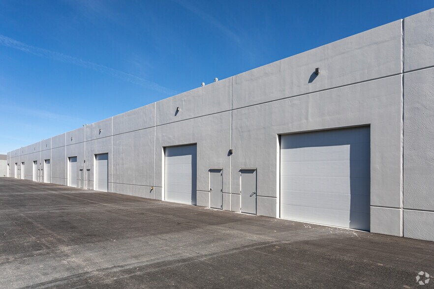 More Photos Of 2400 1600 w, Mapleton Warehouse For Sale