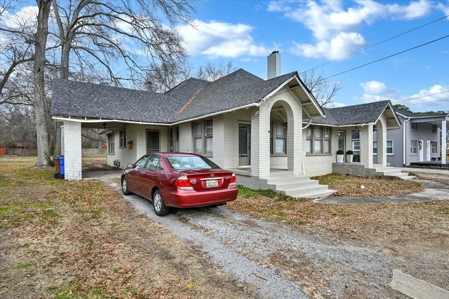 More Photos Of 803 Main St W, Hartselle Multifamily For Sale