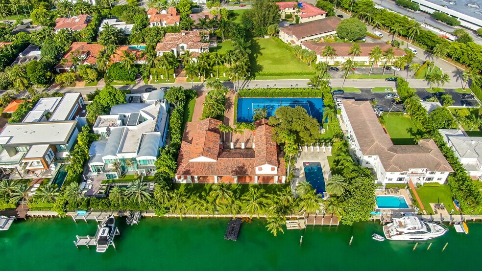 More Photos Of 44 Bal Bay Dr, Bal Harbour Land For Sale