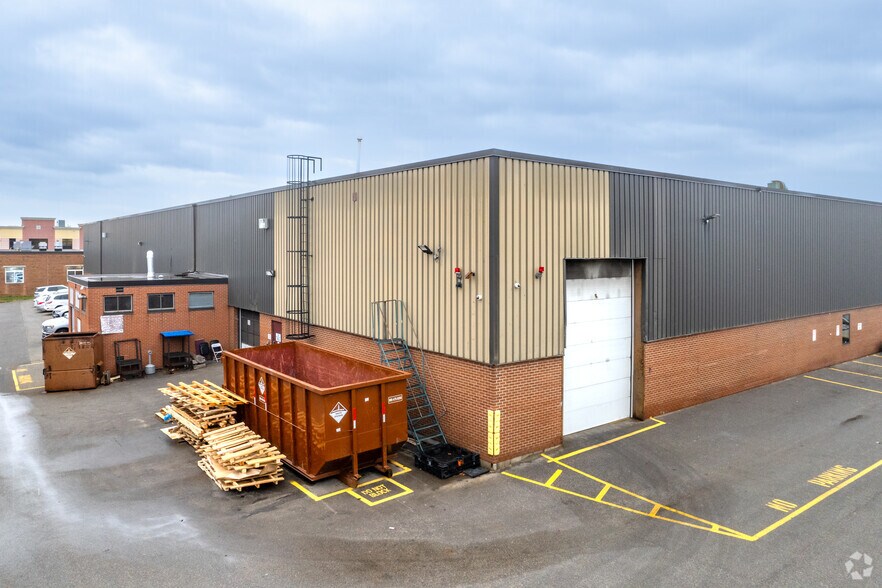 More Photos Of 45 Rolark Dr, Toronto Warehouse For Sale