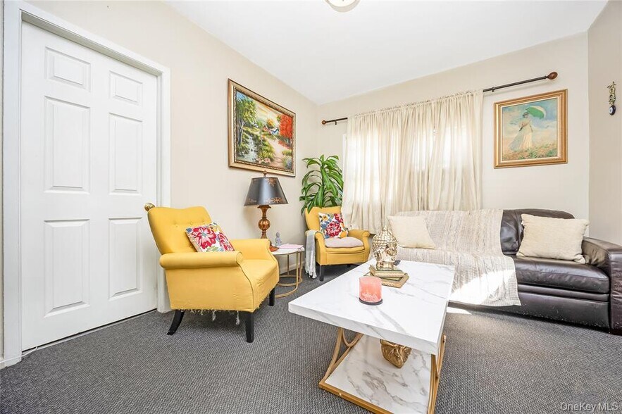 More Photos Of 222 Hempstead Ave, Lynbrook Storefront Retail Residential For Sale