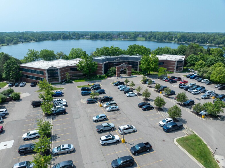 More Photos Of 1750 S Telegraph Rd, Bloomfield Hills Medical For Lease