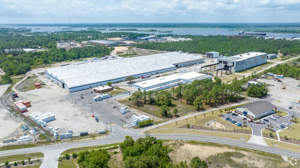 More Photos Of 202 Raleigh St, Wilmington Manufacturing For Lease