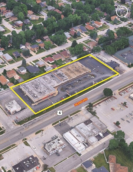 More Photos Of 1006-1058 E 162nd St, South Holland Storefront For Lease