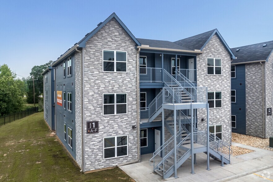 Primary Photo Of 155 Plez Morgan, Montgomery Apartments For Sale