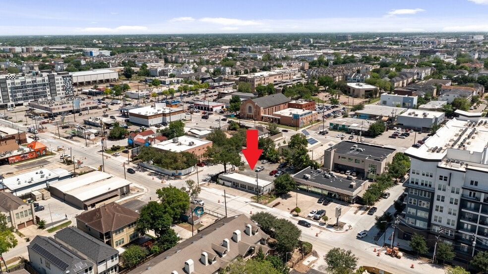 More Photos Of 722 Durham Dr, Houston Office For Sale