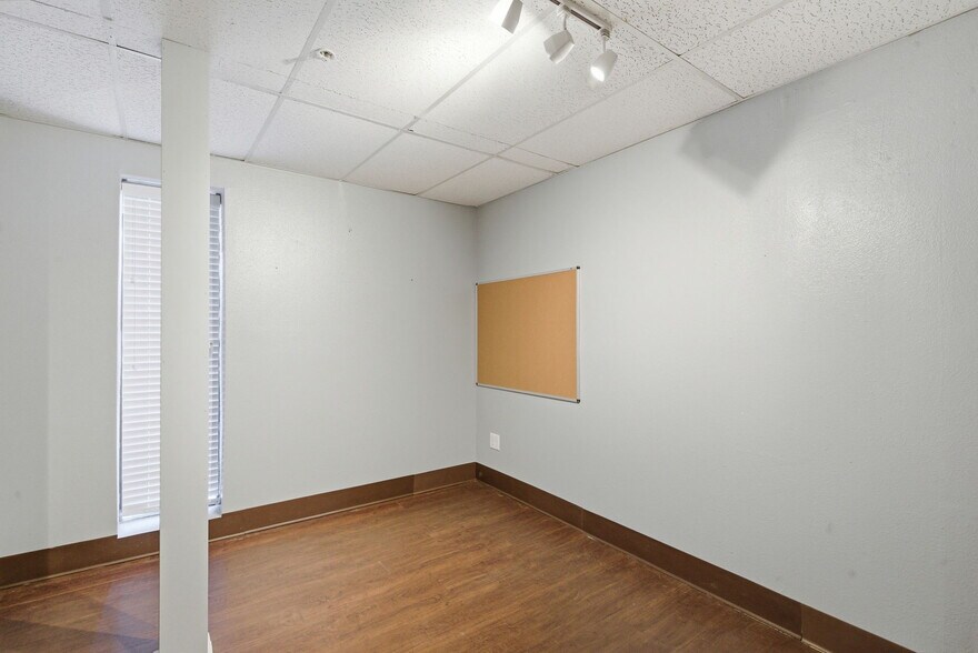 More Photos Of 129 Ranch House rd, Willow Park Specialty For Sale