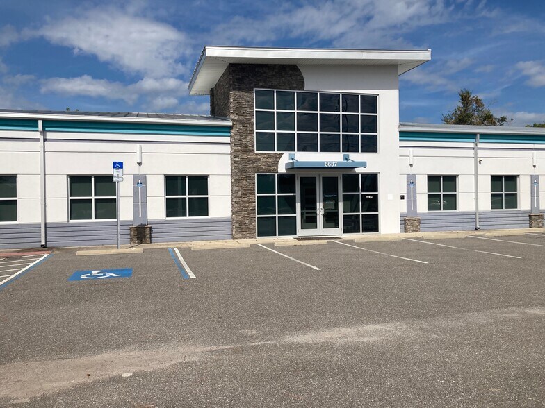 More Photos Of 6637 Gunn Hwy, Tampa Medical For Lease