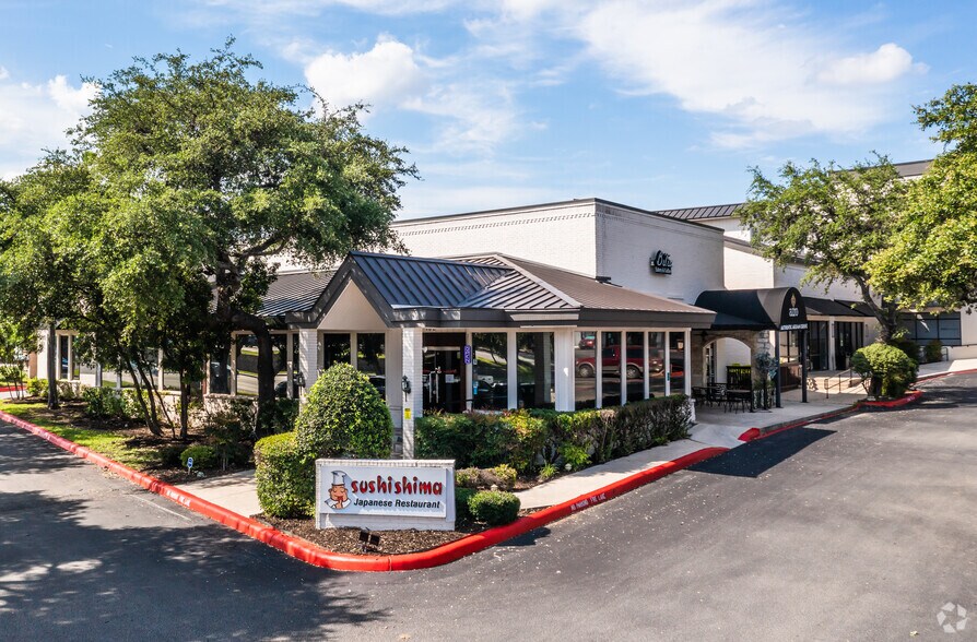 More Photos Of 2211 NW Military Dr, San Antonio Unknown For Lease