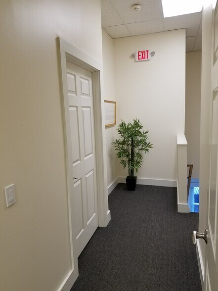 More Photos Of 29 E Market St, Corning Office Residential For Lease