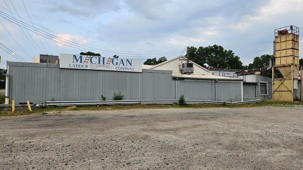 More Photos Of 12 E Forest Ave, Ypsilanti Warehouse For Sale