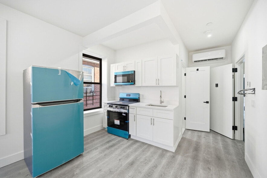 More Photos Of 2152 Muliner Ave, Bronx Apartments For Sale