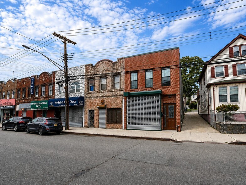 More Photos Of 107-24 Springfield Blvd, Queens Village Storefront Retail Residential For Lease