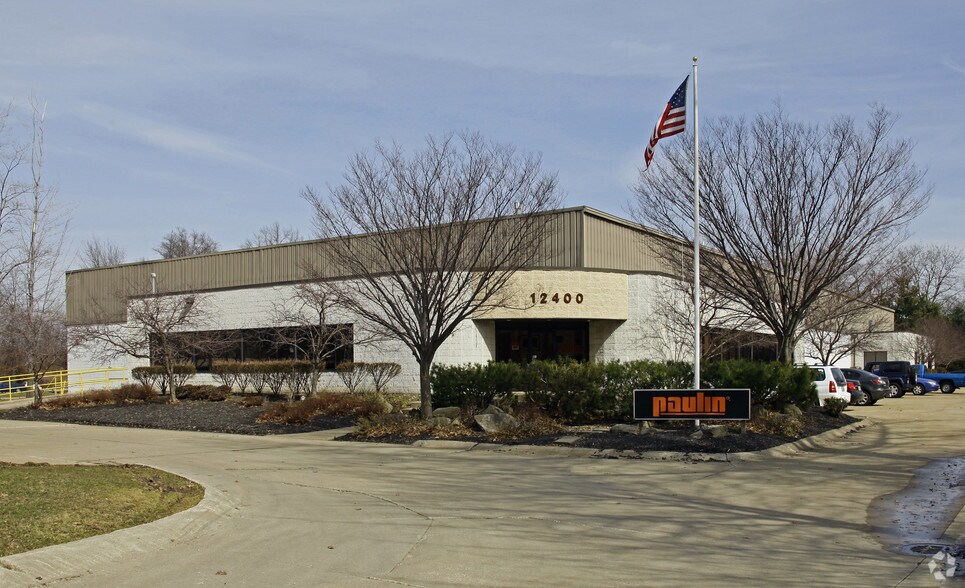 More Photos Of 12400 Plaza Dr, Parma Warehouse For Lease