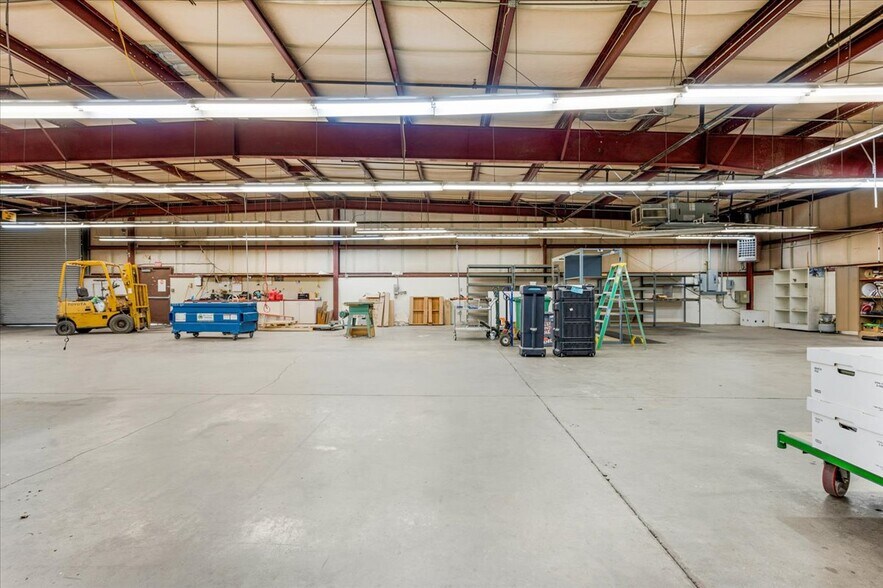 More Photos Of 1257 G St, Fresno Light Distribution For Sale