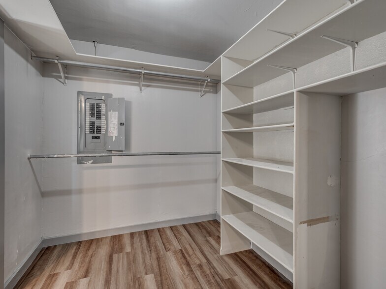 More Photos Of 2701 Cobalt Ct NW, Piedmont Apartments For Sale