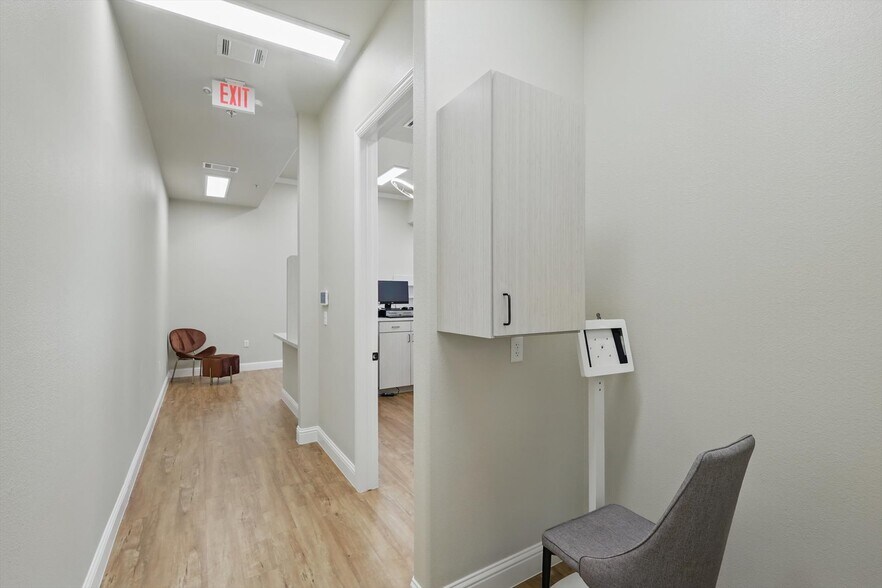 More Photos Of 3848 N Tarrant Pky, Fort Worth Medical For Sale