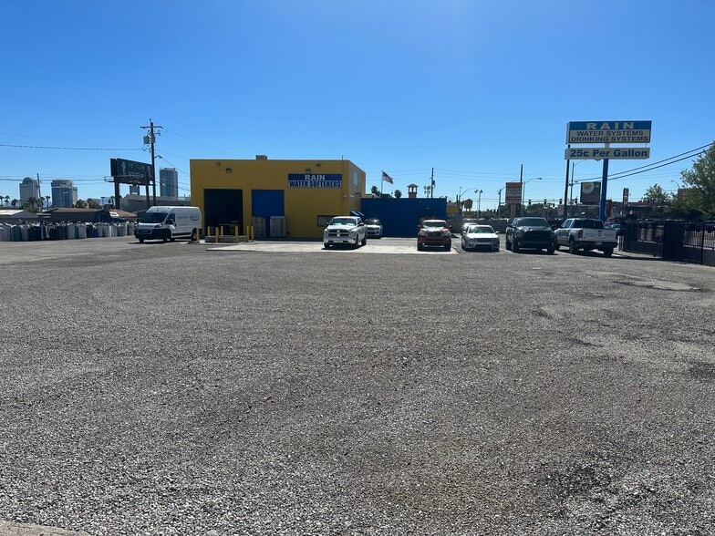 More Photos Of 3430 S Decatur Blvd, Las Vegas Service For Lease