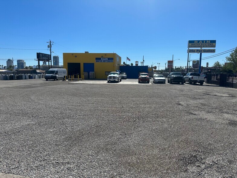 More Photos Of 3430 S Decatur Blvd, Las Vegas Service For Lease