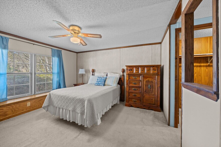 More Photos Of 2556 Ocean Hwy W, Shallotte Specialty For Sale