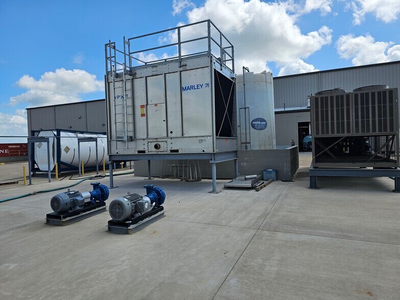 More Photos Of 51 County Road 171, Bay City Manufacturing For Sale