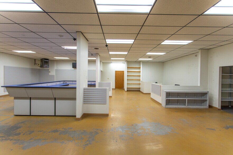 More Photos Of 100 9th Ave S, Great Falls Warehouse For Sale