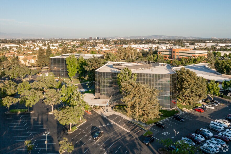 More Photos Of 11180 Warner Ave, Fountain Valley Medical For Lease