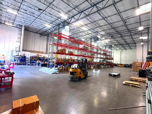 More Photos Of 596 E Germann Rd, Gilbert Warehouse For Lease