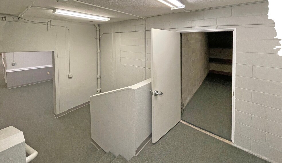 More Photos Of 2395-2399 Shattuck Ave, Berkeley Unknown For Lease