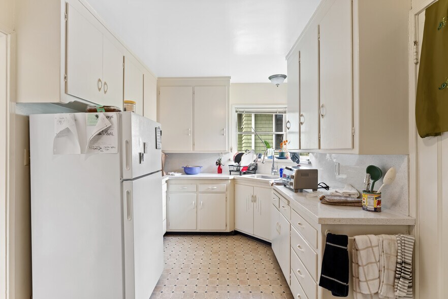 More Photos Of 1841-1843 Cedar St, Berkeley Apartments For Sale