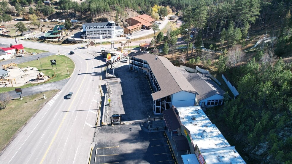 More Photos Of 702 Highway 16a, Keystone Hotel For Sale