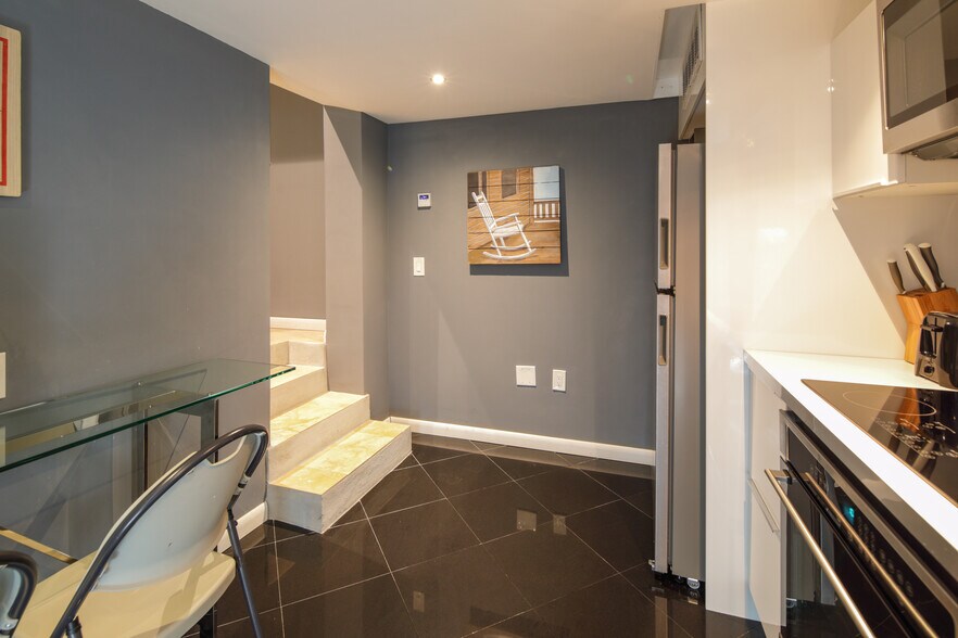 More Photos Of 560 Michigan Ave, Miami Beach Apartments For Sale