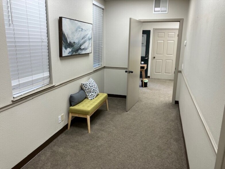 More Photos Of 1339 Pearl St, Napa Office For Lease