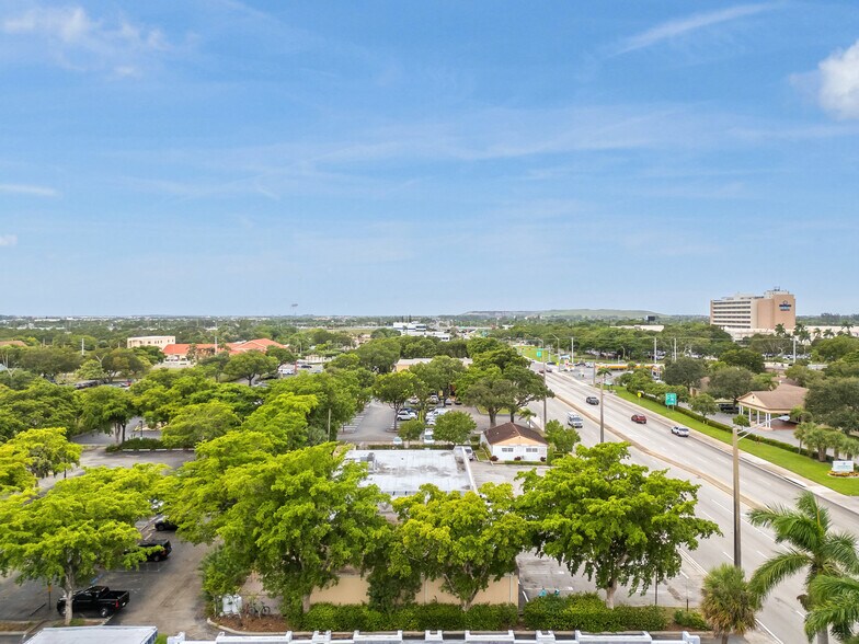 410430 E Sample Rd, Pompano Beach, FL 33064 Restaurant For Sale