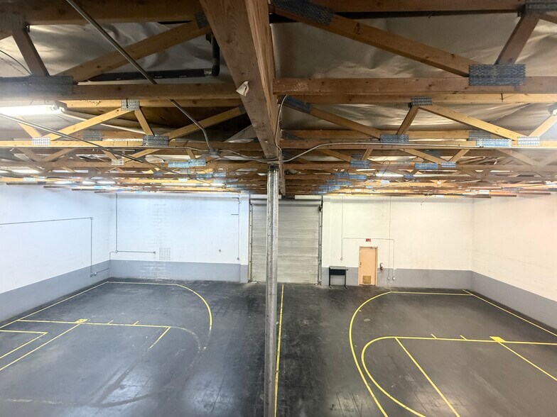 More Photos Of 1655 S Mojave Rd, Las Vegas Warehouse For Lease