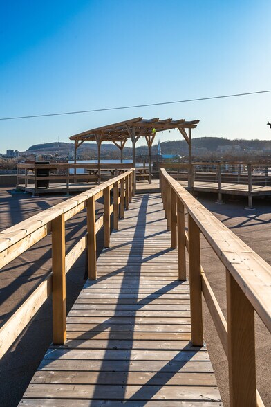 More Photos Of 6829-6845 Av de l'Épée, Montréal Loft Creative Space For Lease