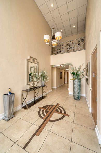 More Photos Of 280 S Ronald Reagan Blvd, Longwood Medical For Sale