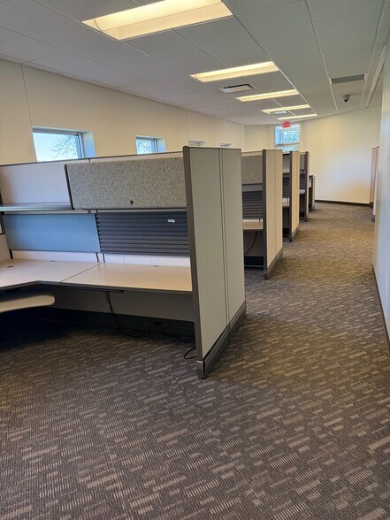 More Photos Of 2777 Prairie Dr, River Falls Office For Sale
