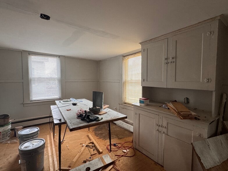 More Photos Of 64 Union St, Vernon Apartments For Sale