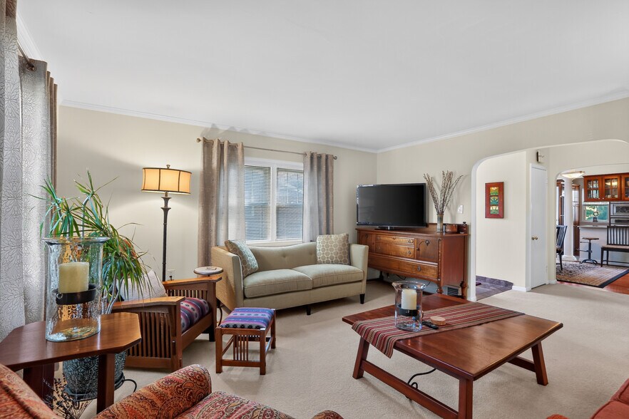 More Photos Of 3554-3556 Woodcrest Ave, Newtown Square Apartments For Sale