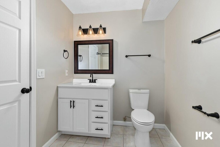 More Photos Of 2535 7th St, Shelbyville Apartments For Sale